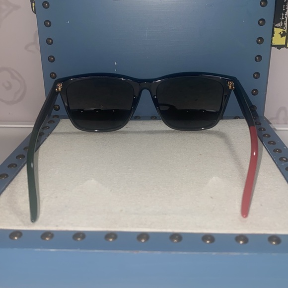 New Dark Grey Polarized Square Men's Sunglasses
Model No. GG0404S 008 - Picture 6 of 9